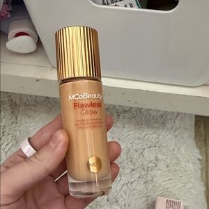 Flawless Glow Liquid Highlighter - Warm Gold